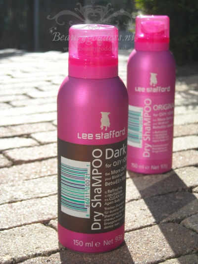 Review Lee Stafford's Dry shampoo dark, speciaal voor brunettes beautygoddess