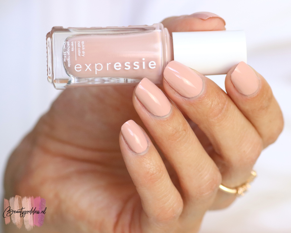 essie expressie crop top and roll