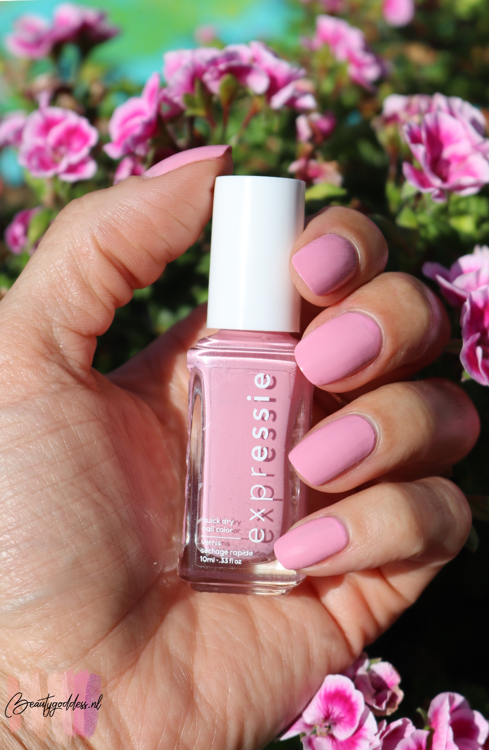 essie expressie in the time zone