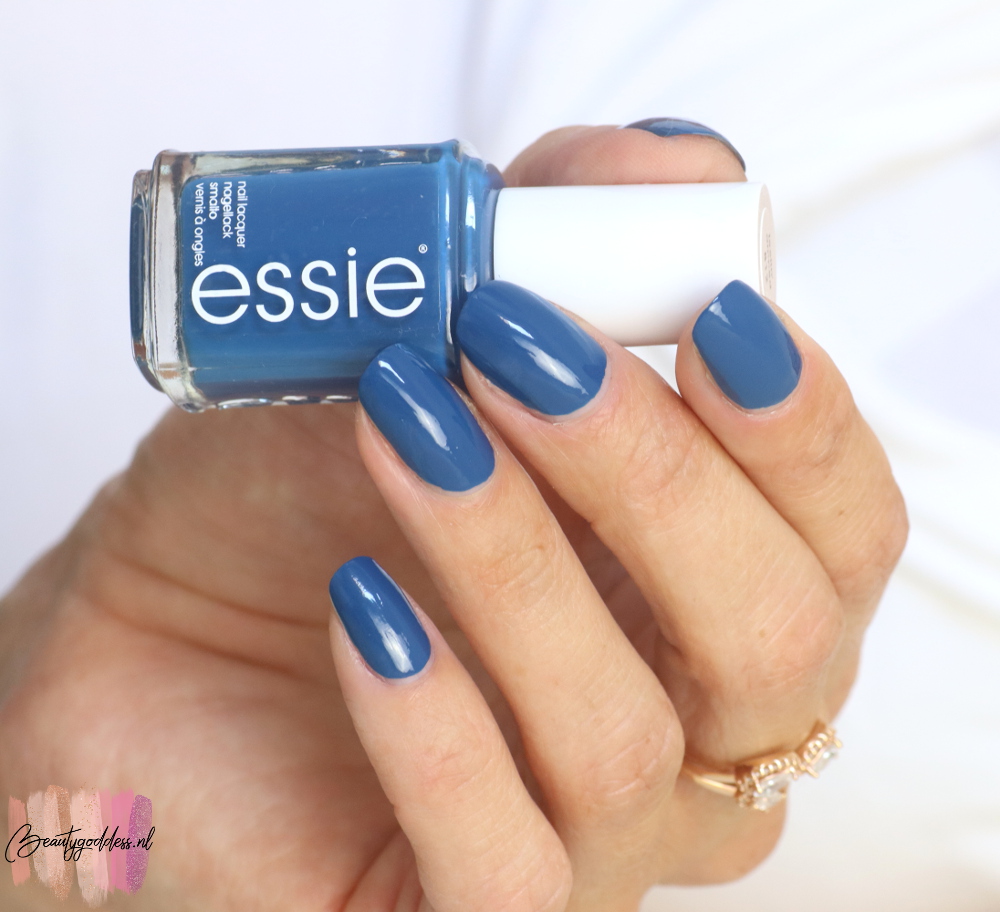 essie feelin' amped