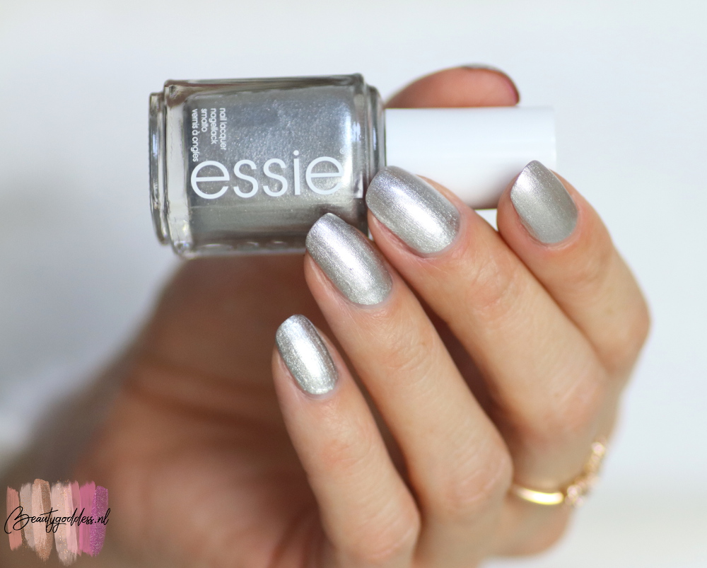 essie Jingle-belle