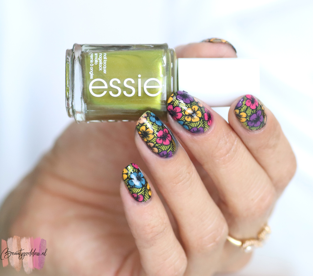 essie summer 2022 collection nailart