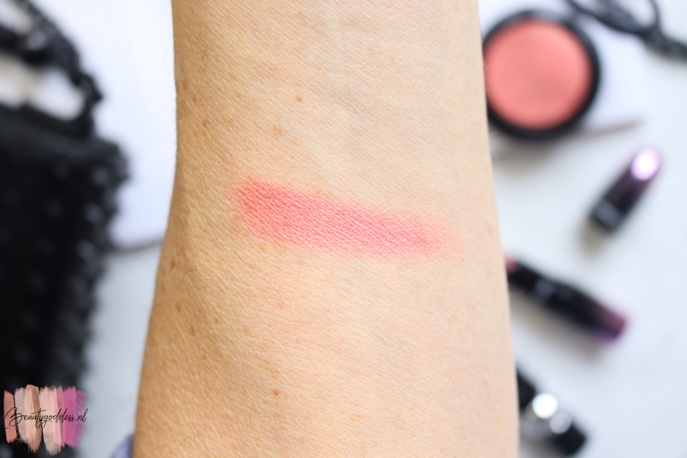 MAC Extra dimension blush Cheeky bits swatch