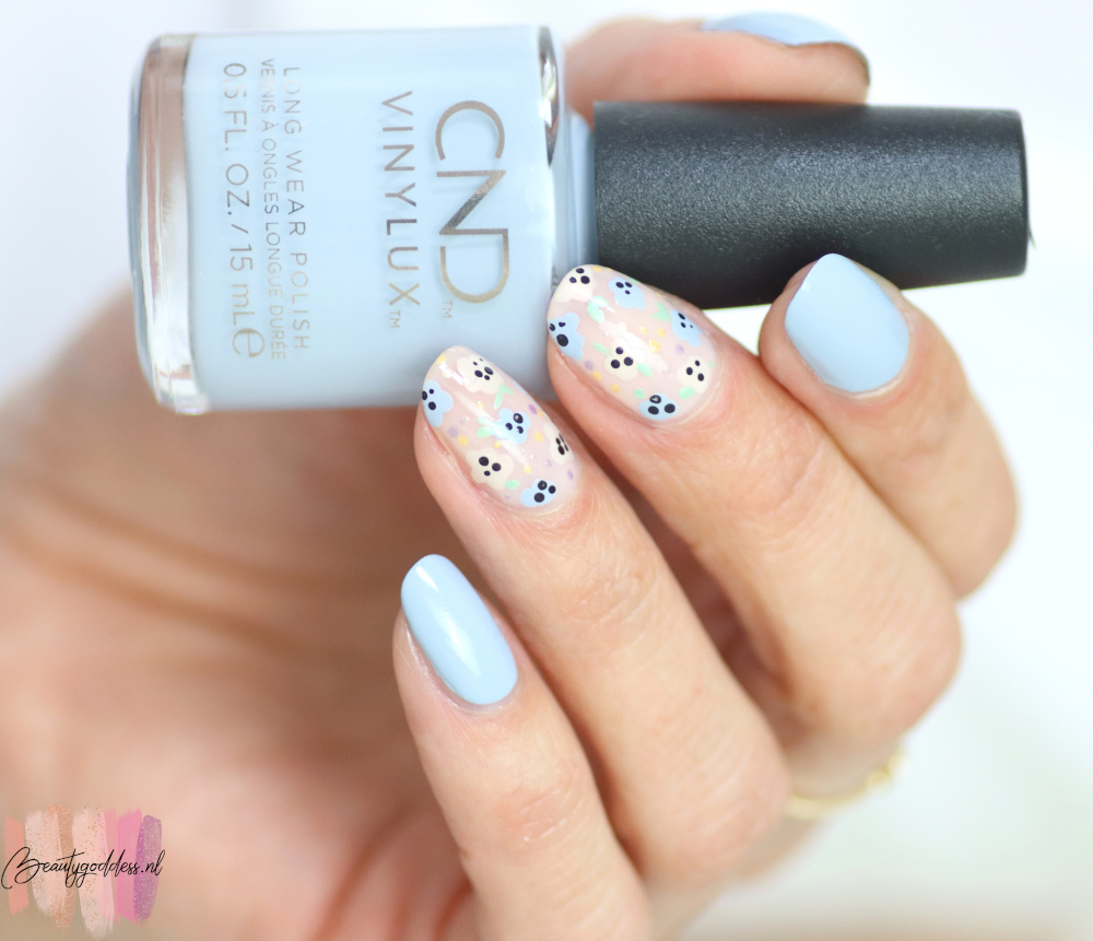 CND Climb to the Top-az (Shade sense collection) floral nailart