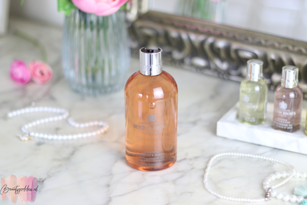 Molton Brown Graceful Apricot & Freesia bath and showergel review